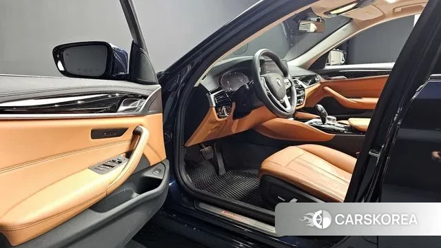 BMW 5 Series (G30) 2020 Синий из Кореи, фото 3