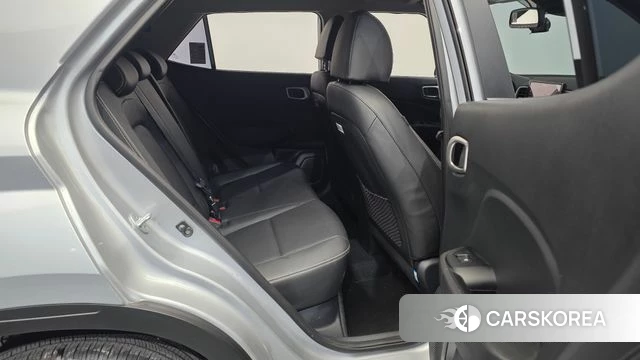 Hyundai Venue 2022 Серебристо-серый из Кореи, фото 3