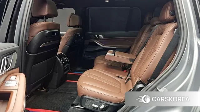 BMW X7 (G07) 2023 Серый из Кореи, фото 3