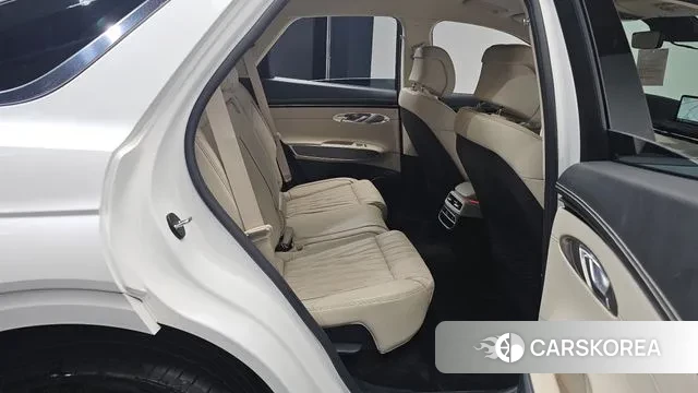 Genesis GV70 2023 Белый из Кореи, фото 3