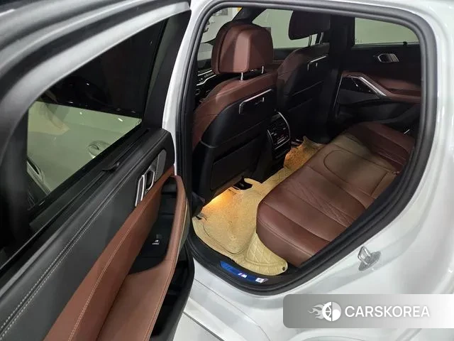 BMW X6 (G06) 2024 Белый из Кореи, фото 3