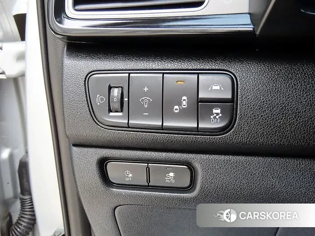 Kia Niro EV 2021 Серебряный из Кореи, фото 3