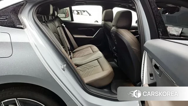 BMW 5 Series (G60) 2025 Серый из Кореи, фото 3