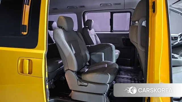 Hyundai The New Grand Starex 2019 Желтый из Кореи, фото 3