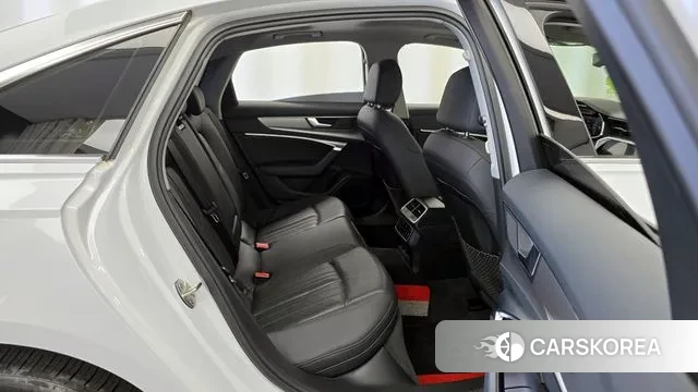 Audi A6 (C8) 2020 Белый из Кореи, фото 3