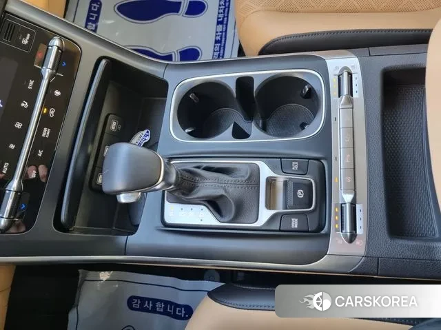 Kia Carnival 4th generation 2022 Белый из Кореи, фото 3