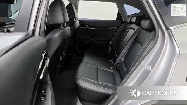 Kia Seltos 2022 Серебристо-серый из Кореи, фото 3