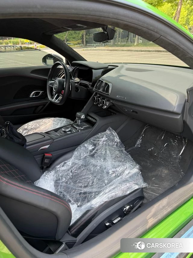 Audi R8 (4S) 2021 Светло-зеленый из Кореи, фото 3