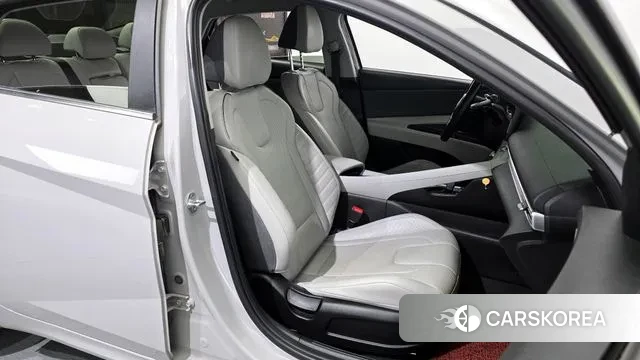 Hyundai Avante Hybrid (CN7) 2020 Серебряный из Кореи, фото 3