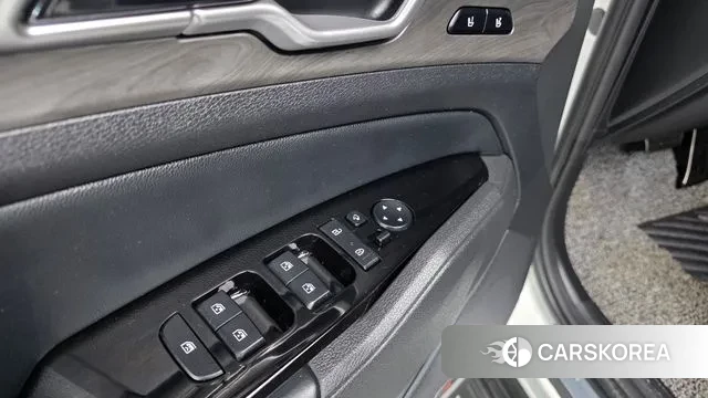 Kia Sportage 5th Generation 2022 Белый из Кореи, фото 3