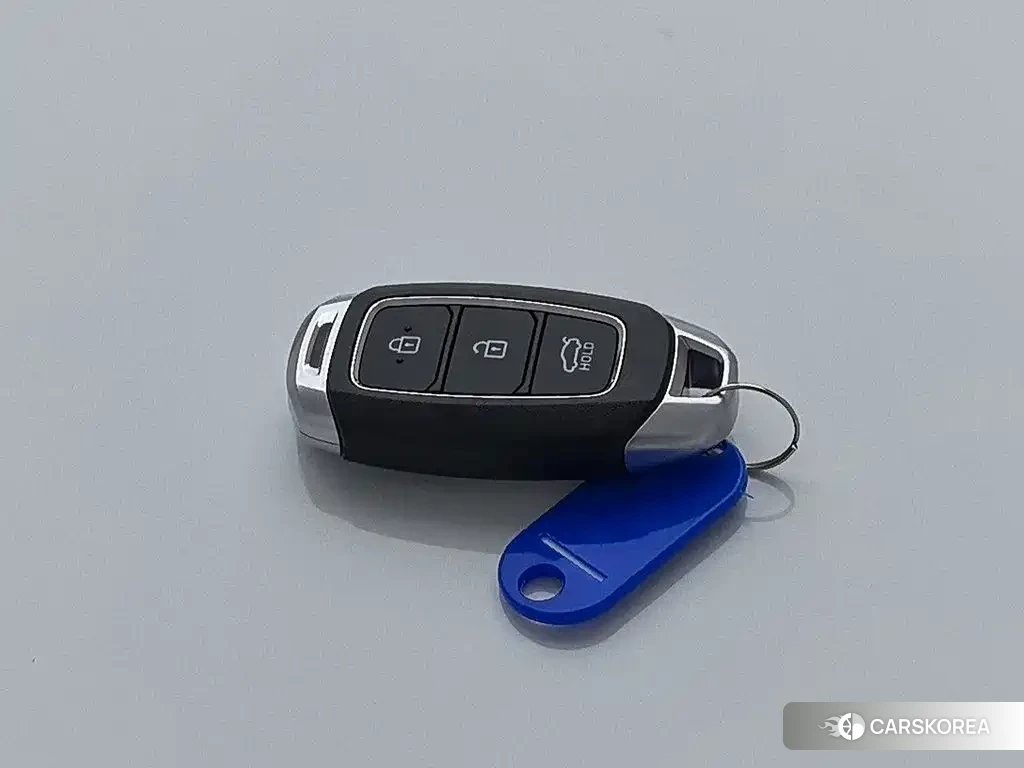 Hyundai Elantra 2025 Белый из Китая, фото 3