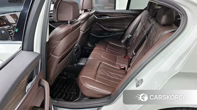 BMW 5 Series (G30) 2019 Белый из Кореи, фото 3