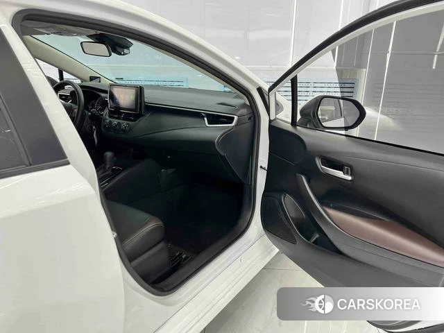 Toyota Corolla 2022 Белый из Китая, фото 3
