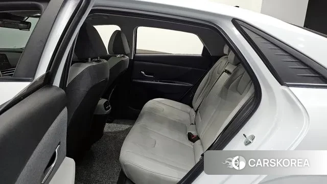 Hyundai Avante (CN7) 2022 Белый из Кореи, фото 3