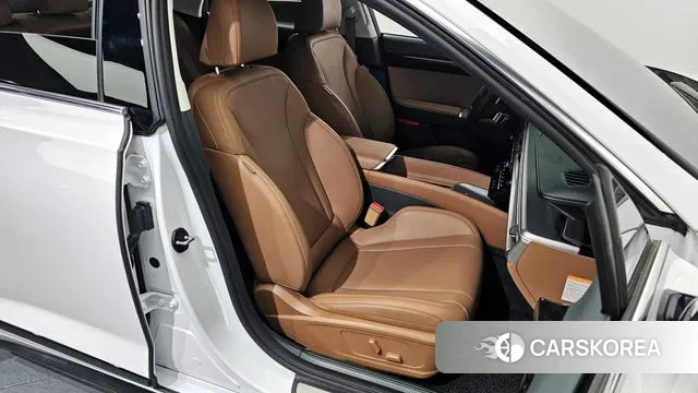 Hyundai Grandeur Hybrid (GN7) 2024 Белый из Кореи, фото 3