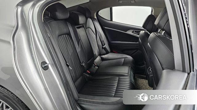 Genesis The New G70 2021 Серебряный из Кореи, фото 3