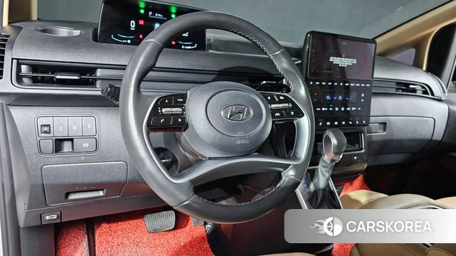 Hyundai Staria 2023 Белый из Кореи, фото 3