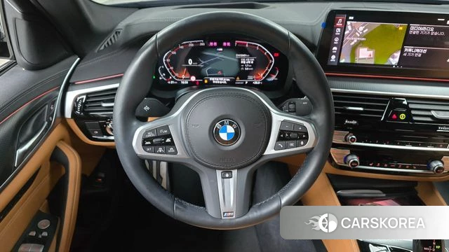 BMW 5 Series (G30) 2022 Черный из Кореи, фото 3