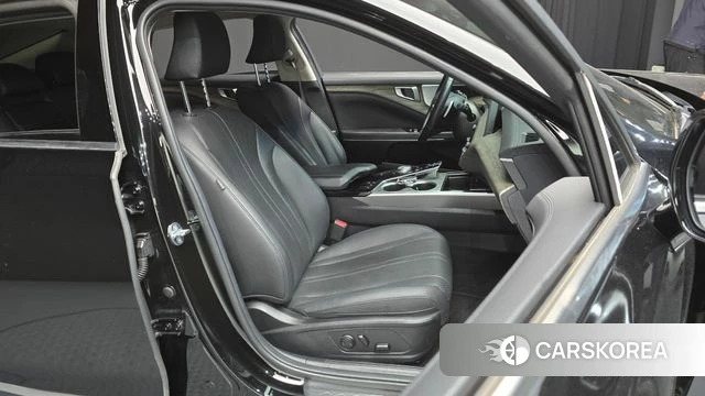 Kia K8 2023 Черный из Кореи, фото 3