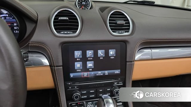 Porsche 718 Boxster 2022 Серебристо-серый из Кореи, фото 3