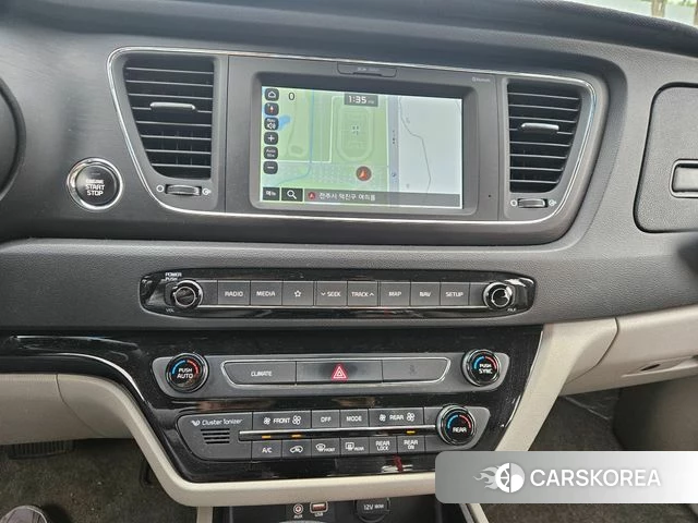 Kia The New Carnival 2018 Желтый из Кореи, фото 3