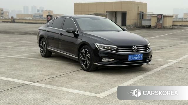 Volkswagen Magotan 2022 Черный из Китая, фото 3