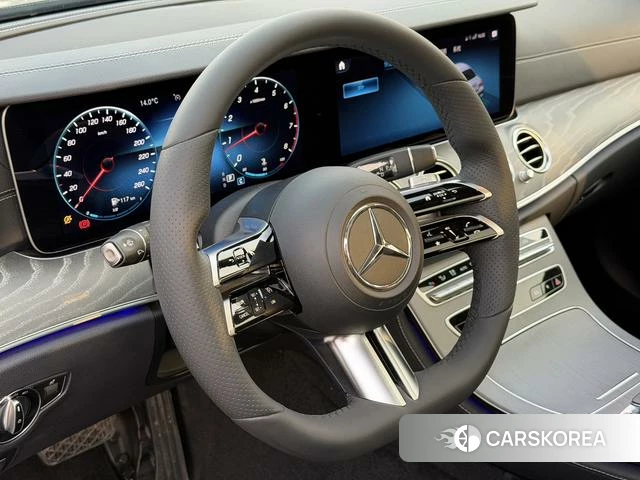 Mercedes-Benz E-class 2021 Зеленый из Китая, фото 3