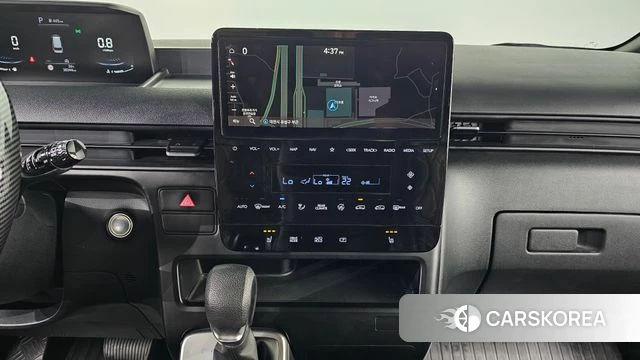Hyundai Staria 2023 Белый из Кореи, фото 3