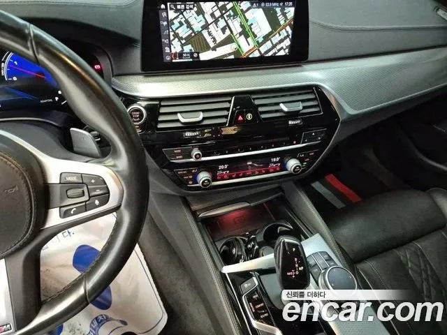 BMW 5 Series (G30) 2018 Черный из Кореи, фото 3