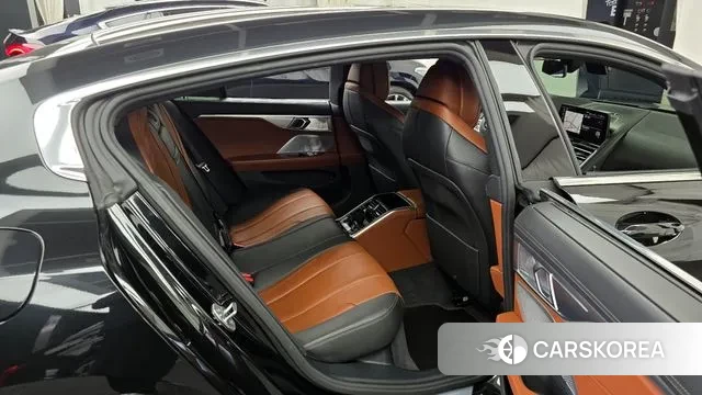 BMW 8 Series (G15) 2022 Черный из Кореи, фото 3