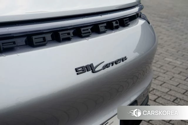 Porsche 911 2023 Серебристо-серый из Китая, фото 3
