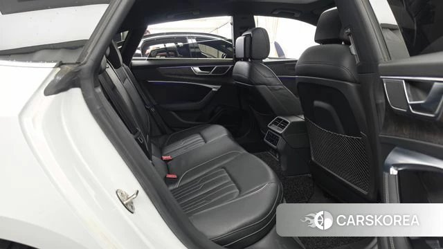 Audi A7 (4K) 2021 Белый из Кореи, фото 3