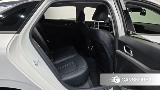 Kia The New K5 3rd generation 2024 Белый из Кореи, фото 3