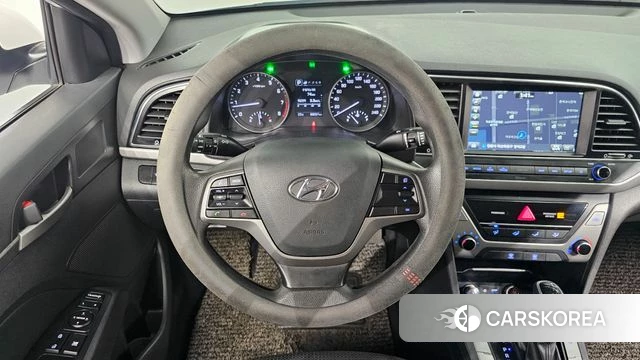 Hyundai Avante AD 2018 Белый из Кореи, фото 3