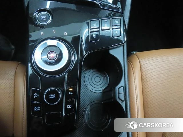 Kia Sportage 5th Generation Hybrid 2022 Белый из Кореи, фото 3