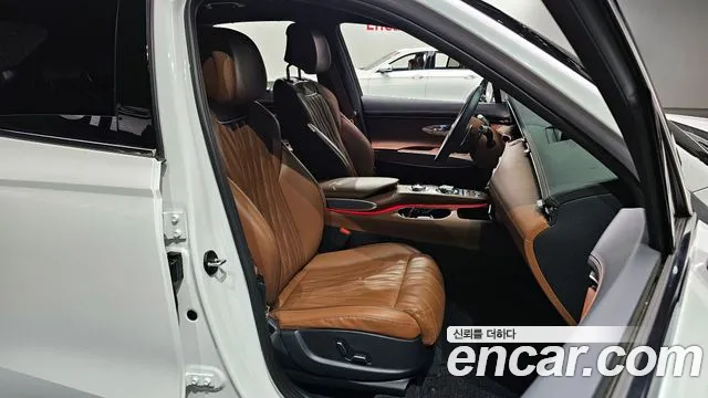 Genesis GV70 2023 Белый из Кореи, фото 3