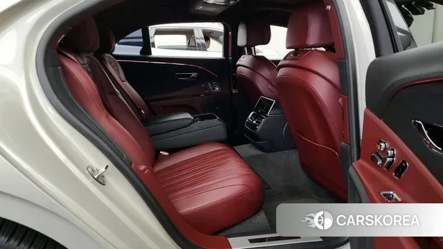 Bentley Flying Spur 3rd Generation 2022 Жемчужный цвет из Кореи, фото 3