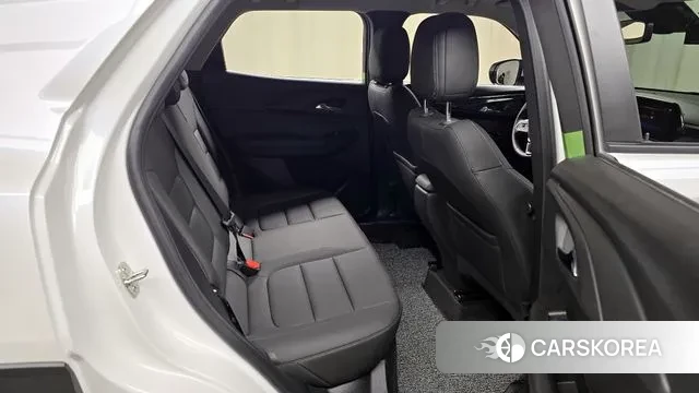 Chevrolet (GM Daewoo) The New Trail Blazer 2023 Белый из Кореи, фото 3