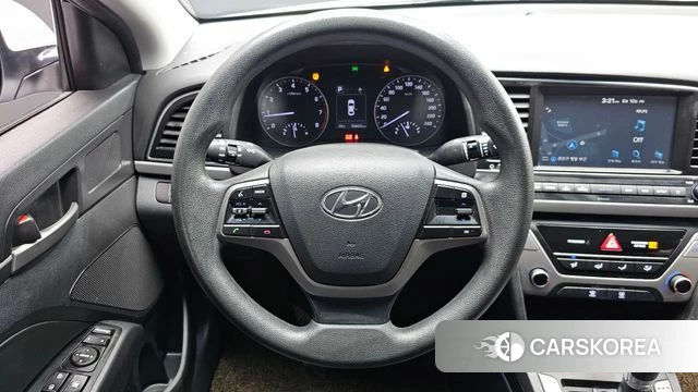 Hyundai Avante AD 2018 Белый из Кореи, фото 3