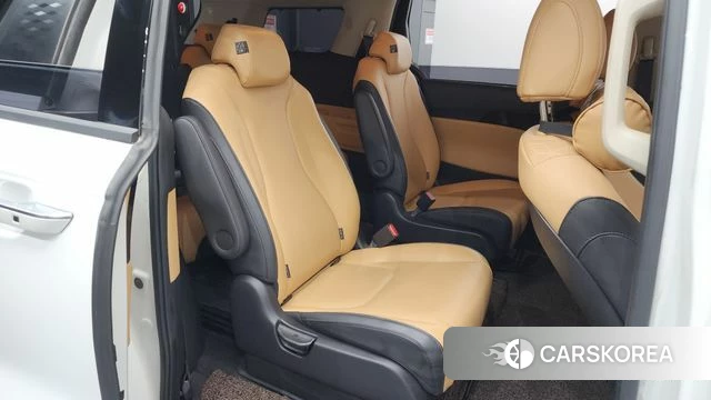 Kia Carnival 4th generation 2022 Белый из Кореи, фото 3
