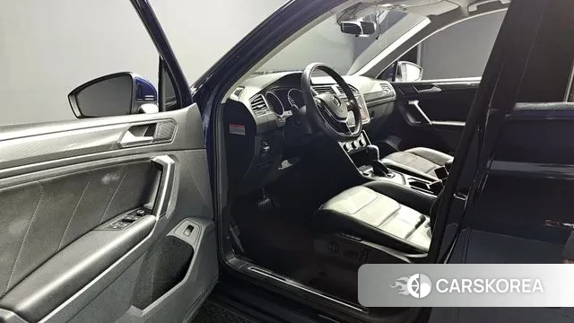 Volkswagen Tiguan second Generation 2018 Синий из Кореи, фото 3