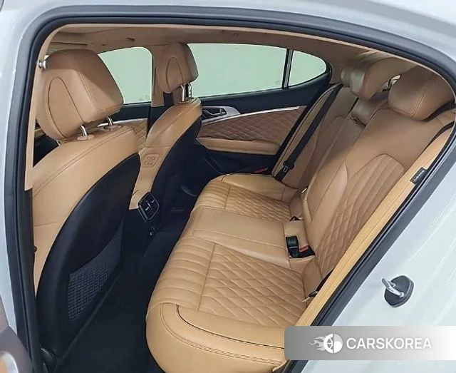 Genesis The New G70 2023 Белый из Кореи, фото 3