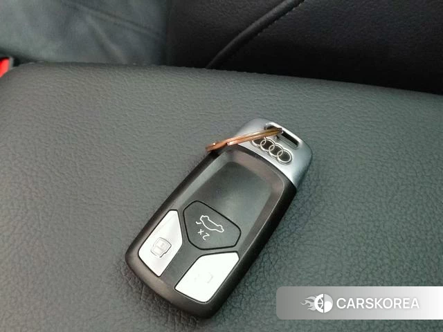 Audi A5 2020 Белый из Китая, фото 3
