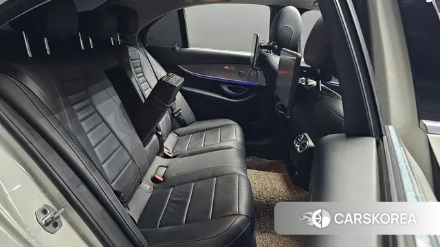 Mercedes-Benz E-Class W213 2018 Белый из Кореи, фото 3