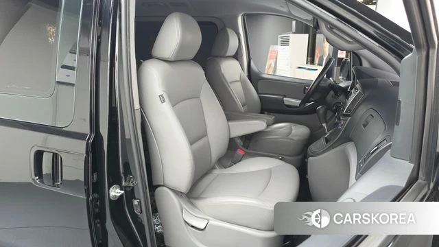 Hyundai The New Grand Starex 2020 Черный из Кореи, фото 3