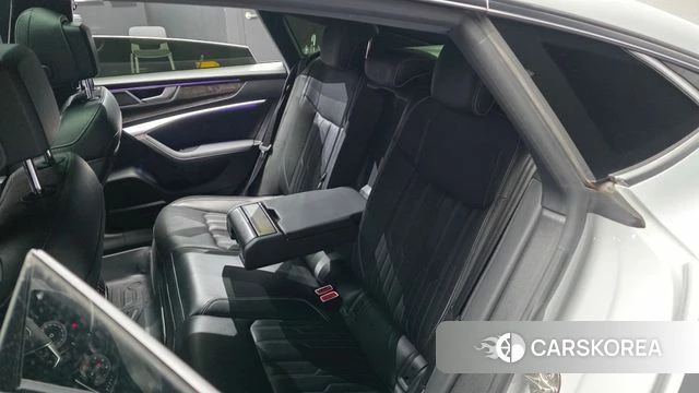 Audi A7 (4K) 2021 Белый из Кореи, фото 3