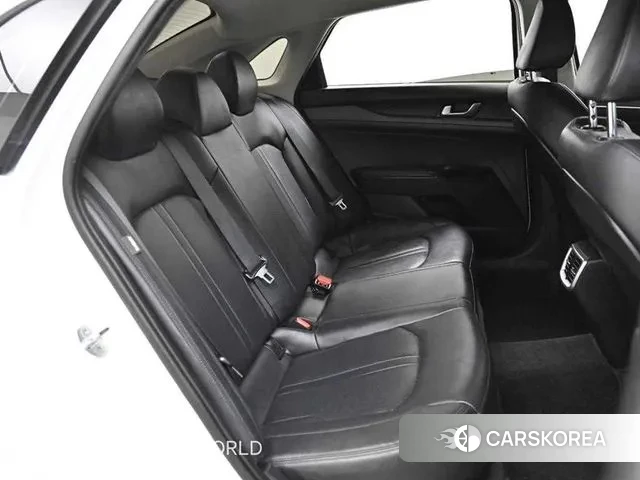 Kia K5 3rd generation 2022 Белый из Кореи, фото 3