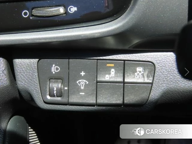 Kia Stonic 2018 Белый из Кореи, фото 3