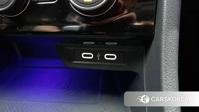 Volkswagen 7th Generation of Jetta 2023 Красный из Кореи, фото 3