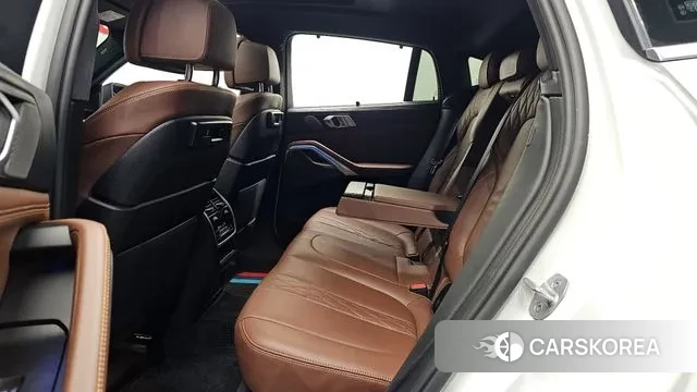 BMW X6 (G06) 2023 Белый из Кореи, фото 3